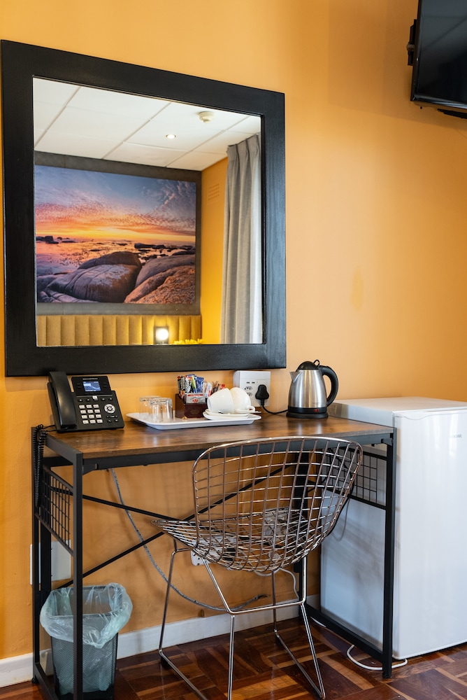 Cape Diamond Boutique Hotel — Hotel rooms in Cape Town, Western Cape