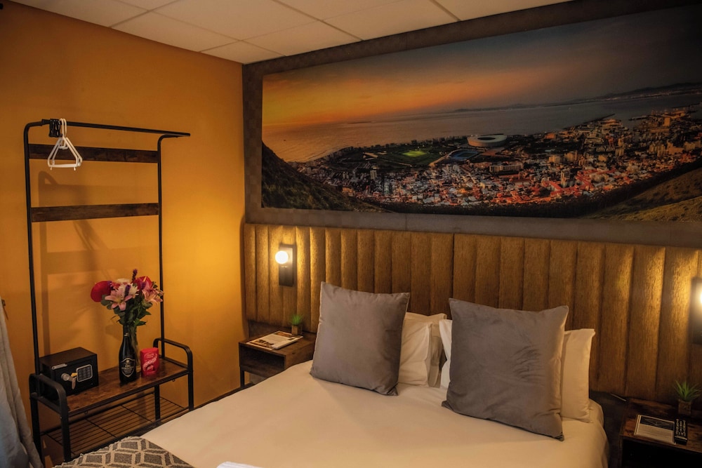 Cape Diamond Boutique Hotel — Hotel rooms in Cape Town, Western Cape