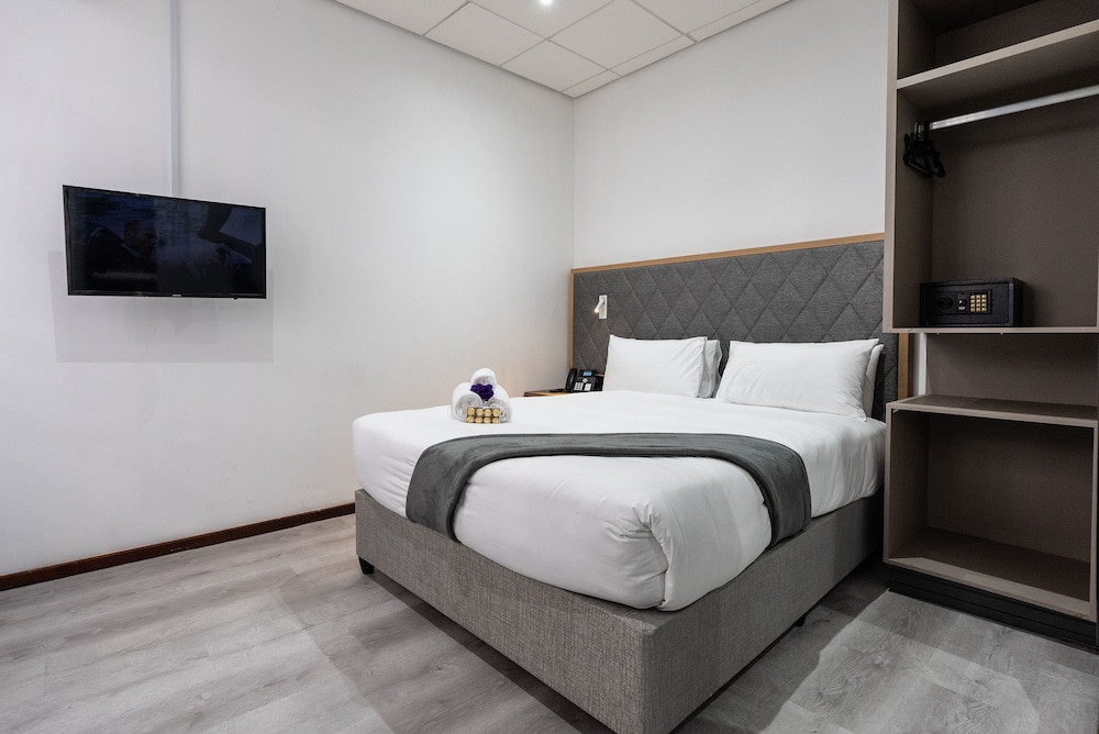 Cape Diamond Boutique Hotel — Hotel rooms in Cape Town, Western Cape