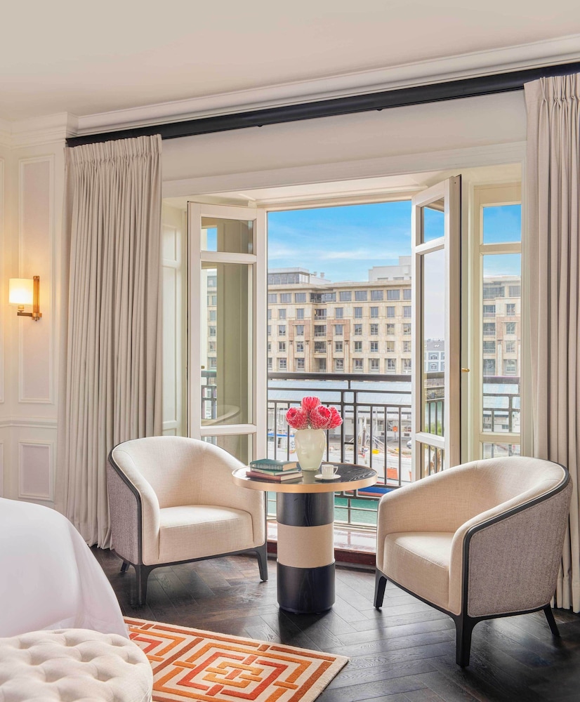 Cape Grace, A Fairmont Managed Hotel — Hotel rooms in Cape Town, Western Cape