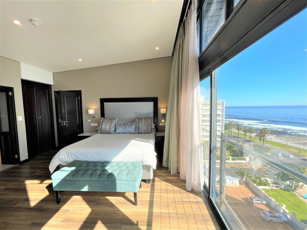 Premier Hotel Cape Town — Hotel rooms in Cape Town, Western Cape