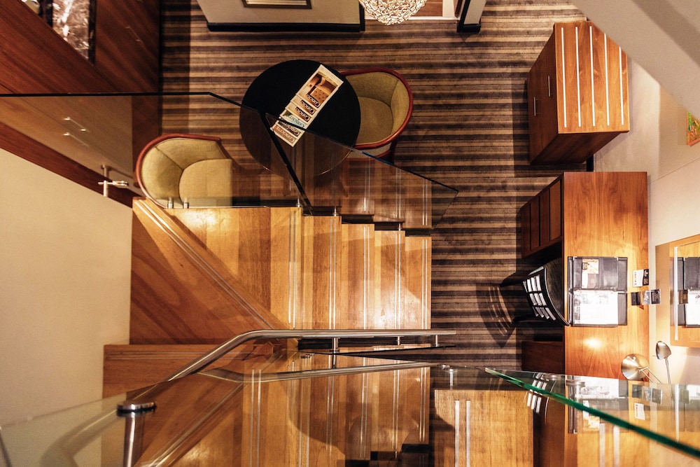 Premier Hotel Cape Town — Hotel building in Cape Town, Western Cape