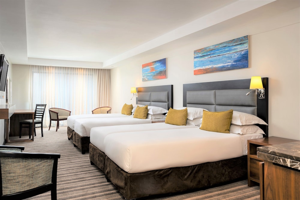Premier Hotel Cape Town — Hotel rooms in Cape Town, Western Cape