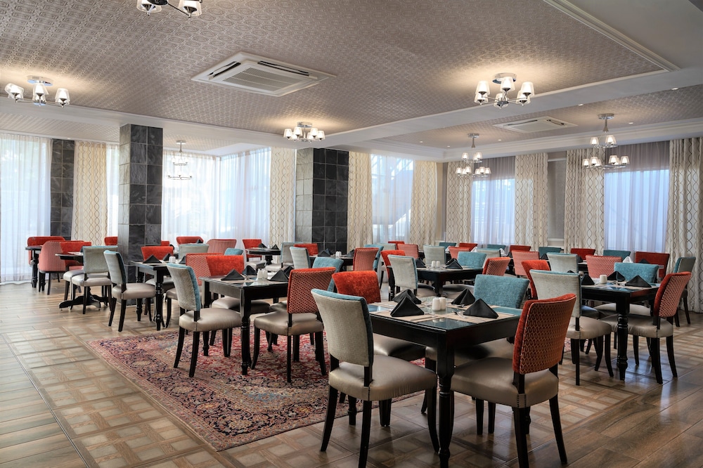 Premier Hotel Cape Town — Restaurant & bars in Cape Town, Western Cape