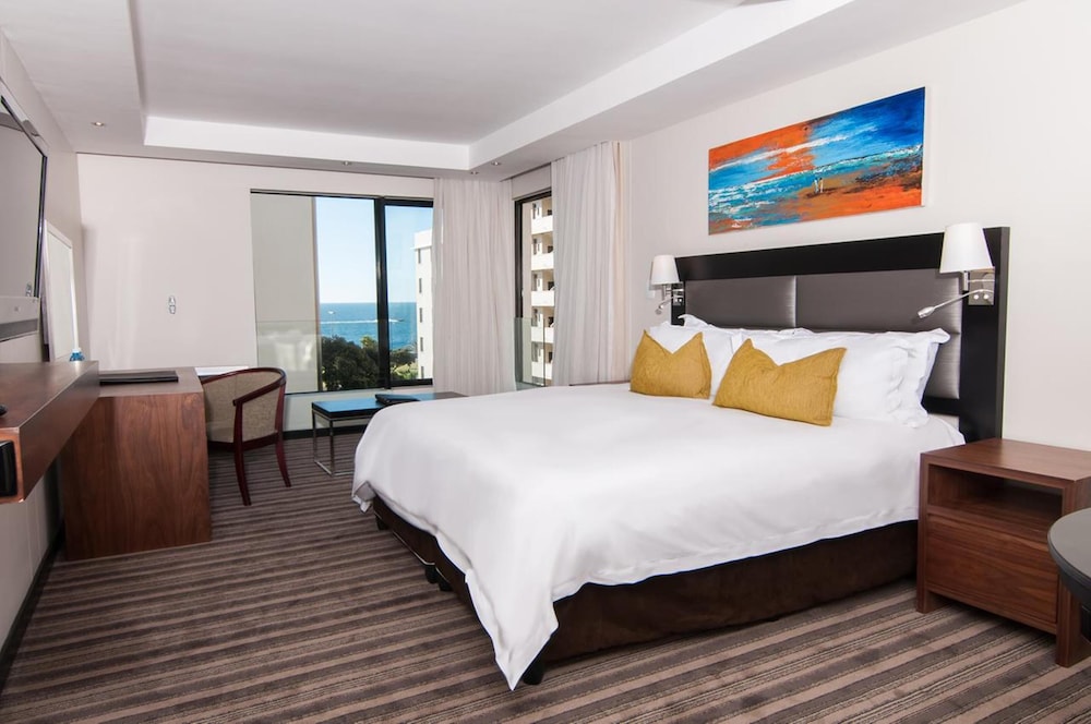 Premier Hotel Cape Town — Hotel rooms in Cape Town, Western Cape