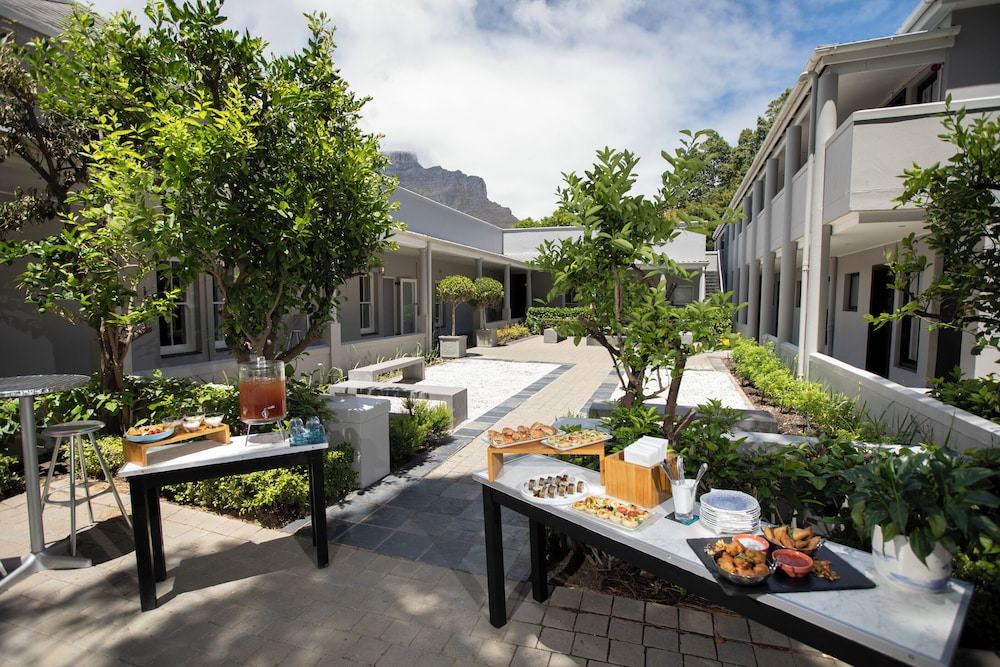 The Cape Milner — Hotel building in Cape Town, Western Cape