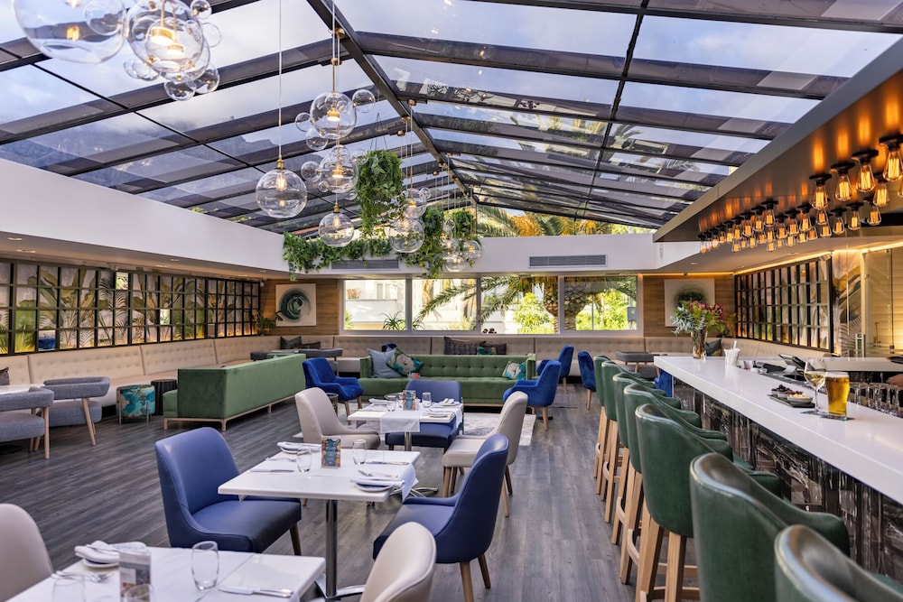 The Cape Milner — Restaurant & bars in Cape Town, Western Cape