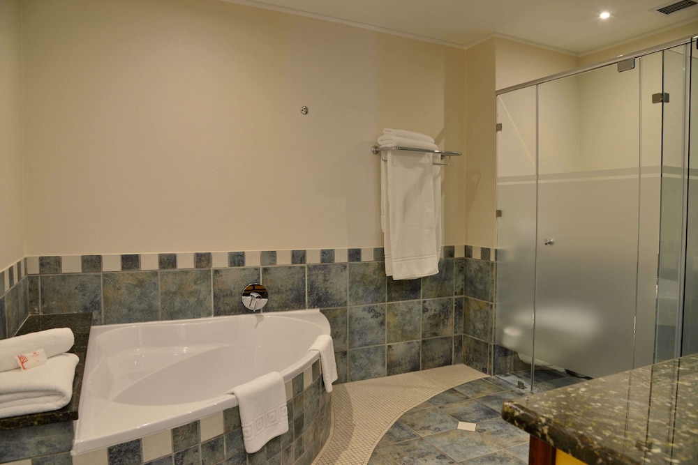 City Lodge Hotel GrandWest — Hotel rooms in Cape Town, Western Cape
