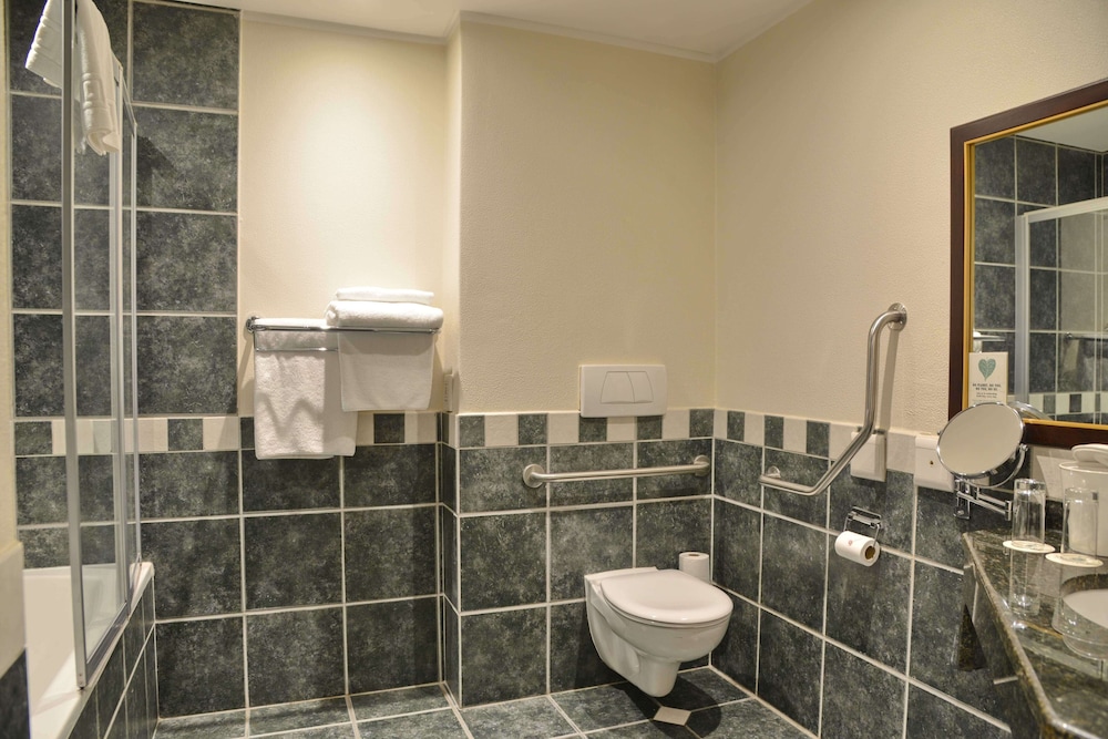 City Lodge Hotel GrandWest — Hotel rooms in Cape Town, Western Cape