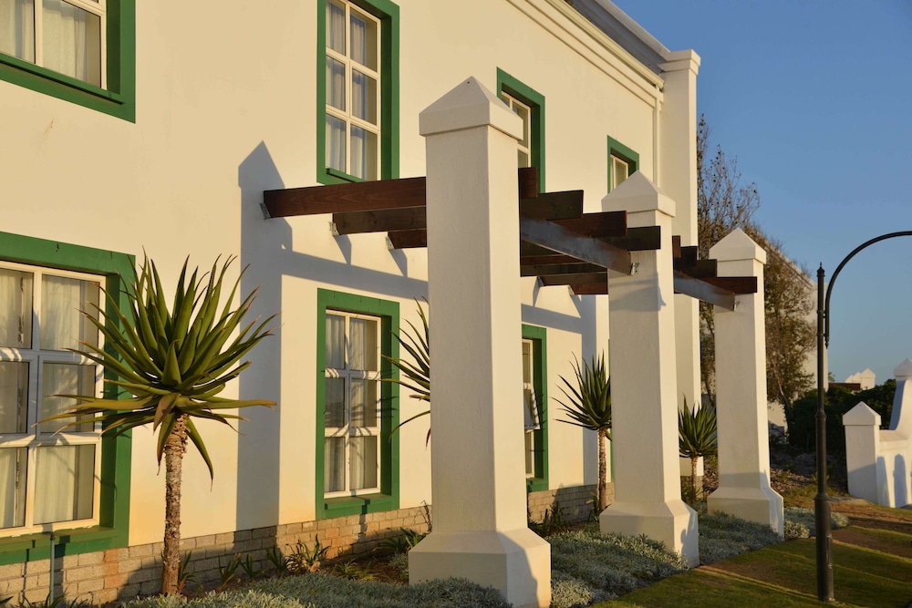 City Lodge Hotel GrandWest — Hotel building in Cape Town, Western Cape
