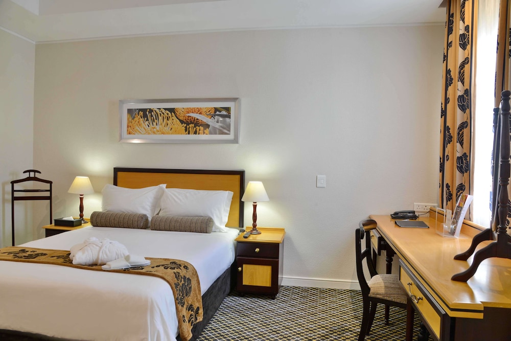 City Lodge Hotel GrandWest — Hotel rooms in Cape Town, Western Cape