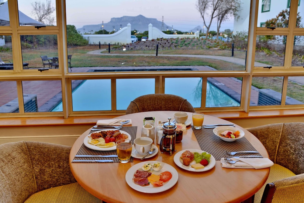 City Lodge Hotel GrandWest — Restaurant & bars in Cape Town, Western Cape