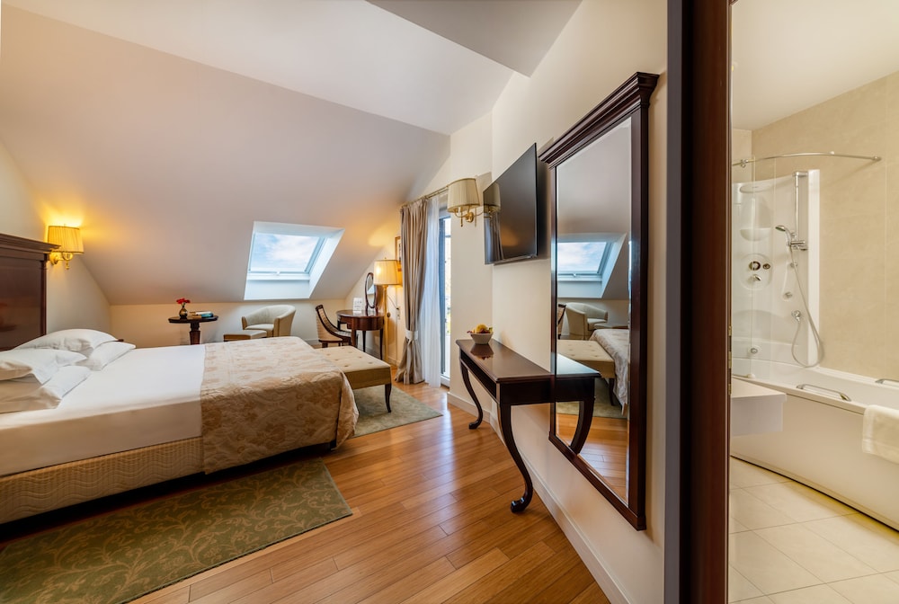 Hotel President Solin — Hotel rooms in Solin, Split-Dalmatia