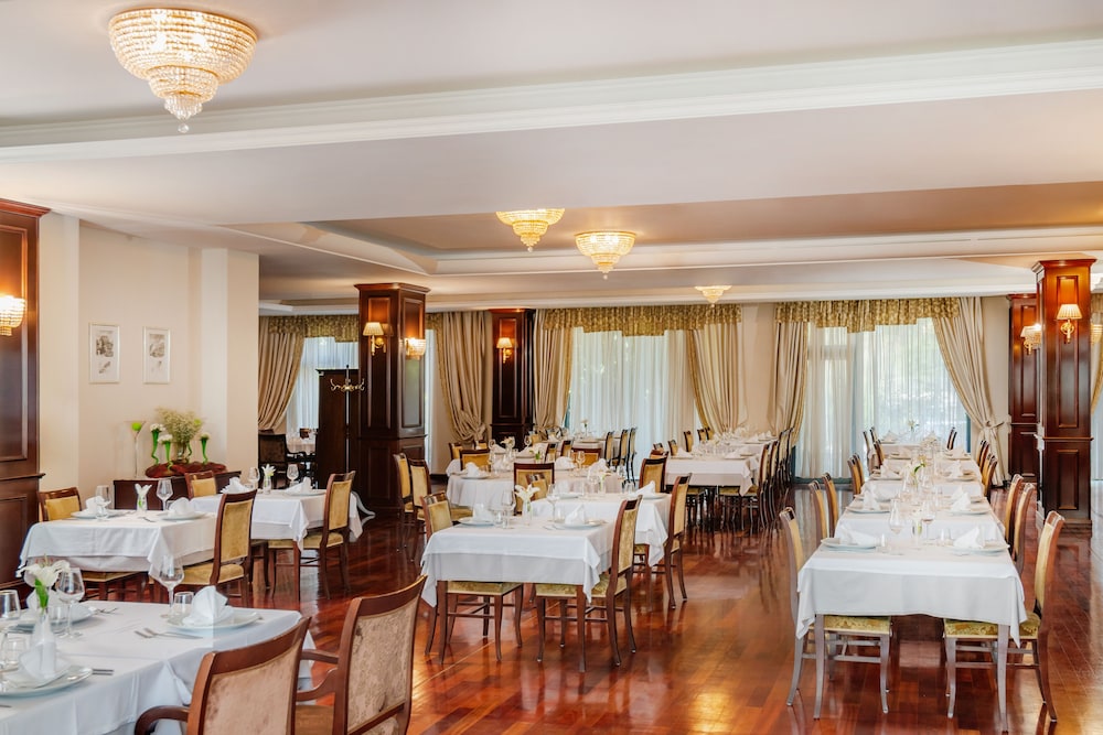Hotel President Solin — Restaurant & bars in Solin, Split-Dalmatia