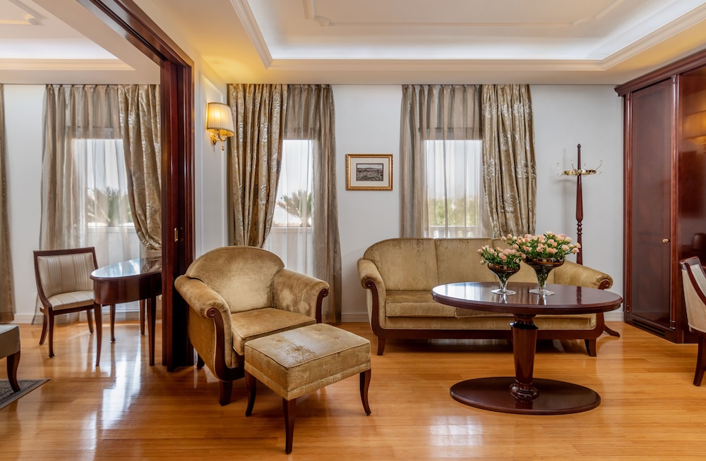 Hotel President Solin — Hotel rooms in Solin, Split-Dalmatia
