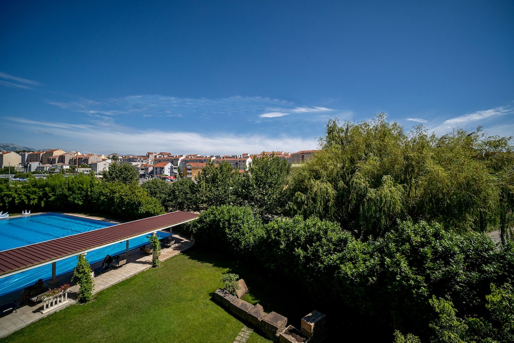 Hotel President Solin — Swimming pool in Solin, Split-Dalmatia