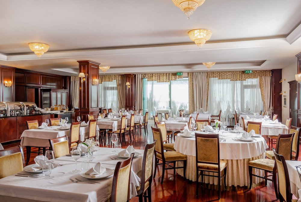 Hotel President Solin — Restaurant & bars in Solin, Split-Dalmatia