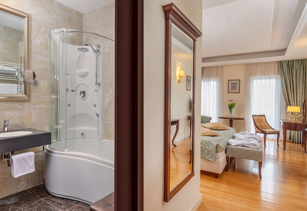 Hotel President Solin — Hotel rooms in Solin, Split-Dalmatia