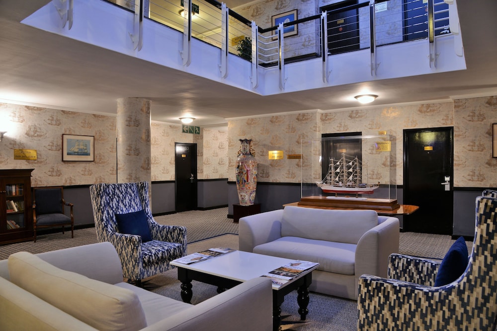 The Commodore Hotel — Hotel building in Cape Town, Western Cape