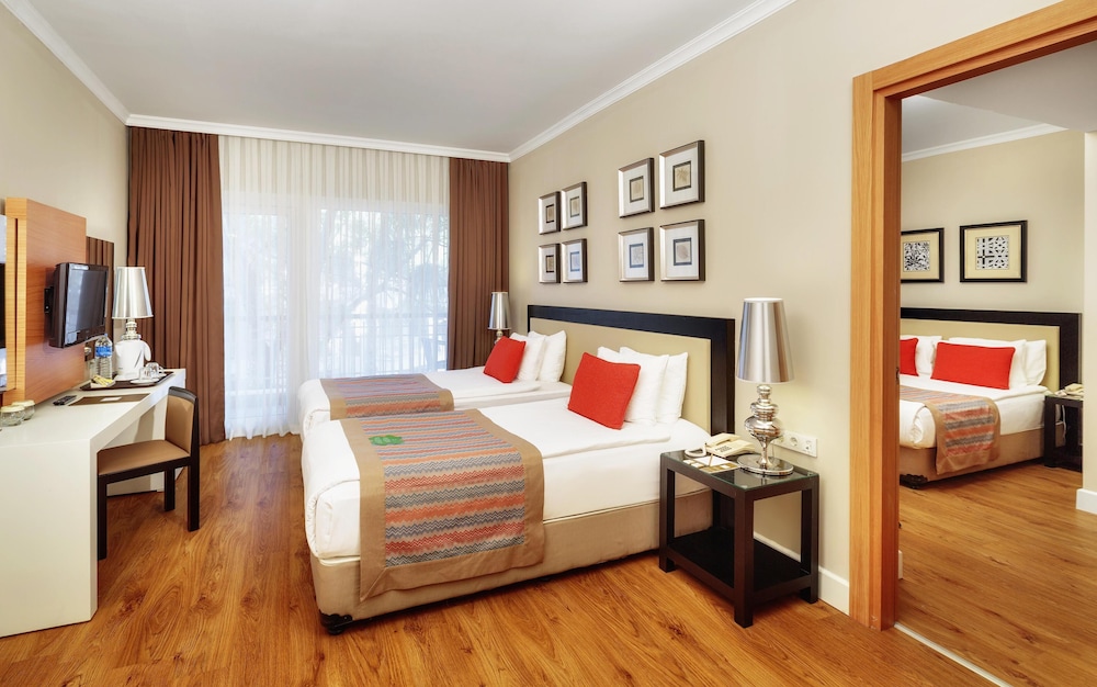 Akka Alinda Hotel — Hotel rooms in Kemer