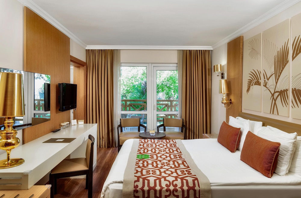 Akka Alinda Hotel — Hotel rooms in Kemer