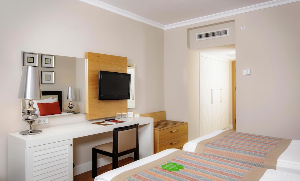 Akka Alinda Hotel — Hotel rooms in Kemer