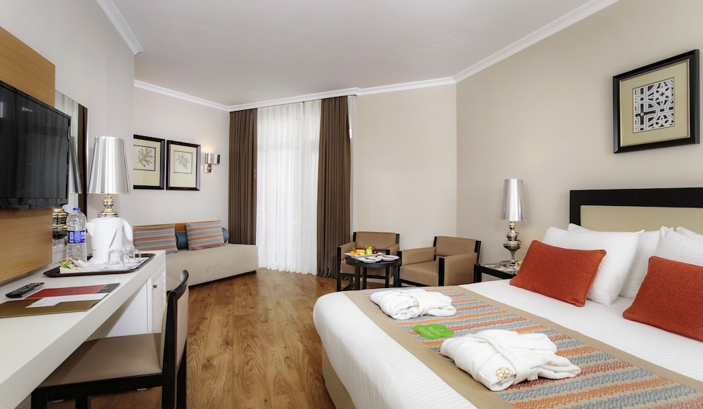 Akka Alinda Hotel — Hotel rooms in Kemer