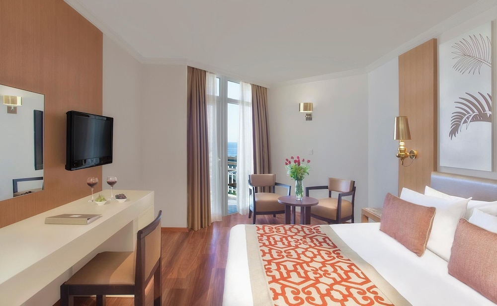 Akka Alinda Hotel — Hotel rooms in Kemer