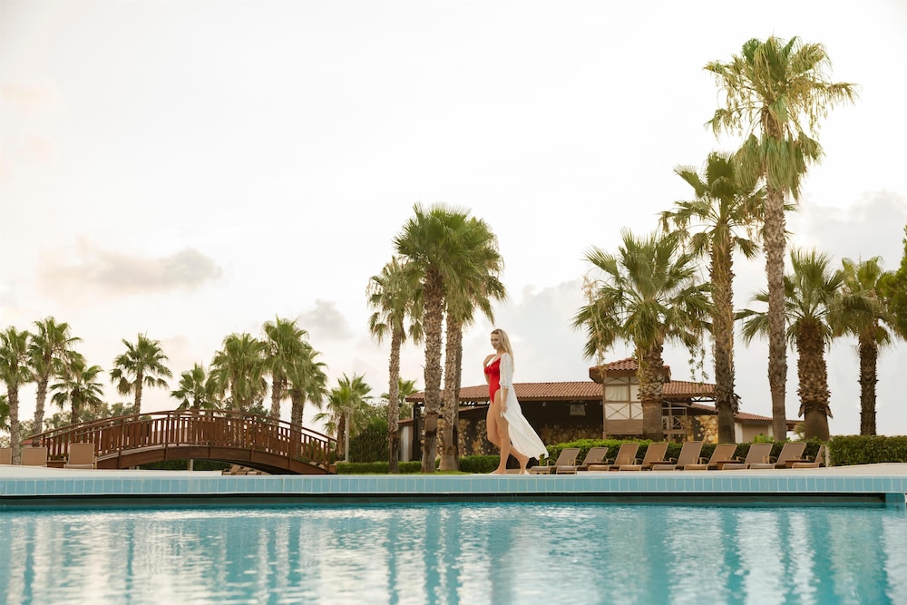 Akka Alinda Hotel — Swimming pool in Kemer