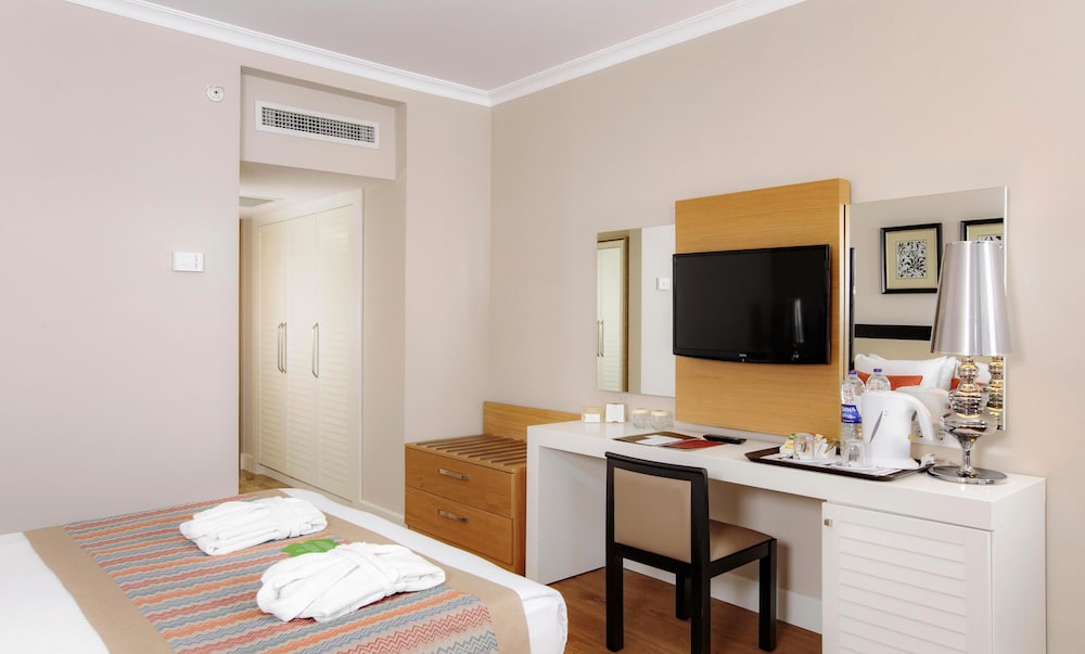 Akka Alinda Hotel — Hotel rooms in Kemer
