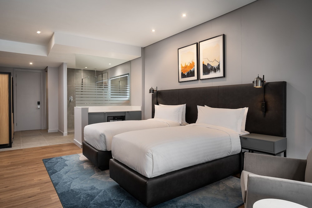 Cape Town Marriott Hotel Crystal Towers — Hotel rooms in Cape Town, Western Cape