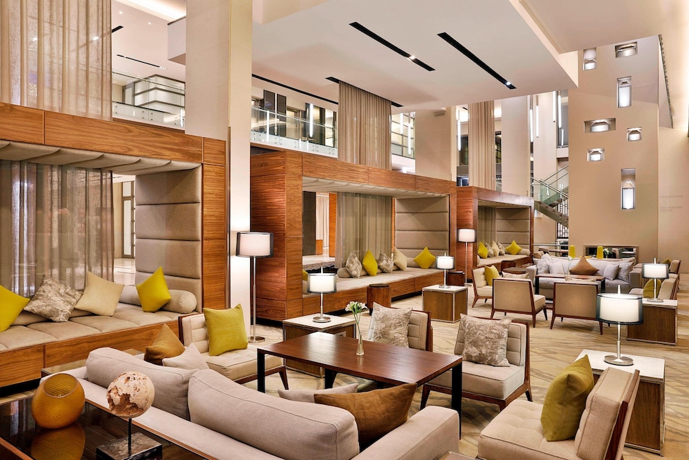 Cape Town Marriott Hotel Crystal Towers — Restaurant & bars in Cape Town, Western Cape