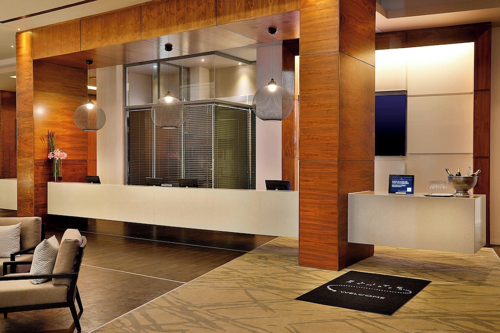 Cape Town Marriott Hotel Crystal Towers — Hotel building in Cape Town, Western Cape