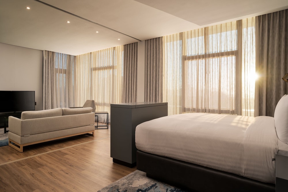 Cape Town Marriott Hotel Crystal Towers — Hotel rooms in Cape Town, Western Cape
