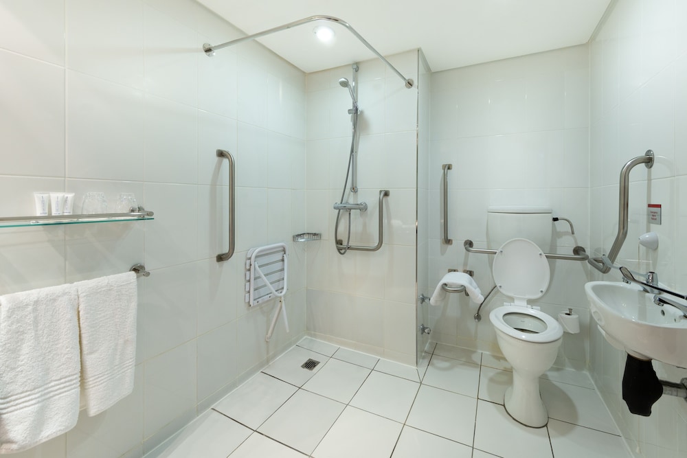 Holiday Inn Express Cape Town City-Centre by IHG — Hotel rooms in Cape Town, Western Cape