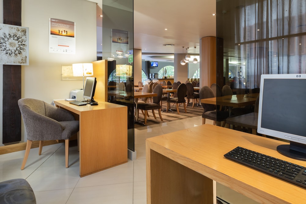 Holiday Inn Express Cape Town City-Centre by IHG — Restaurant & bars in Cape Town, Western Cape