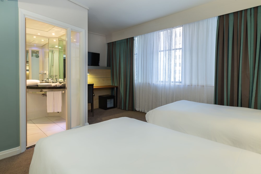 Holiday Inn Express Cape Town City-Centre by IHG — Hotel rooms in Cape Town, Western Cape