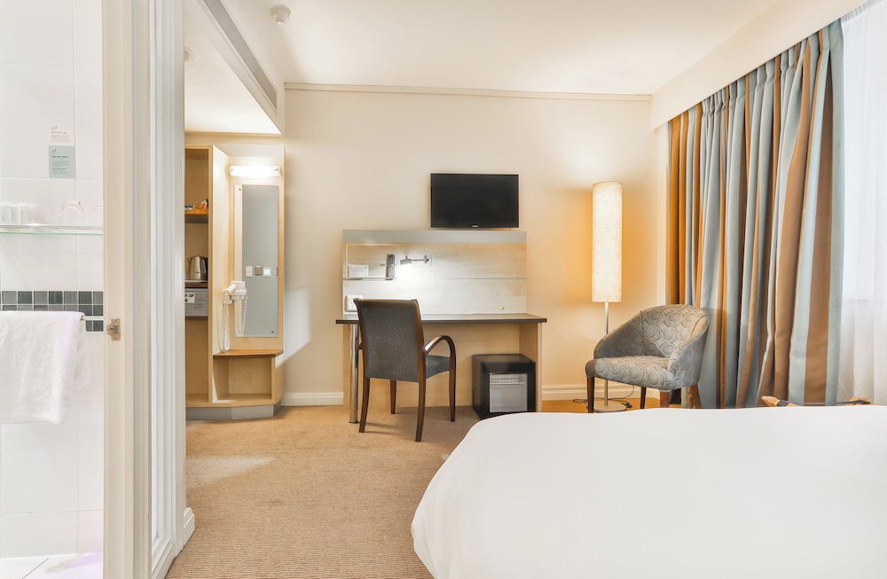 Holiday Inn Express Cape Town City-Centre by IHG — Hotel rooms in Cape Town, Western Cape