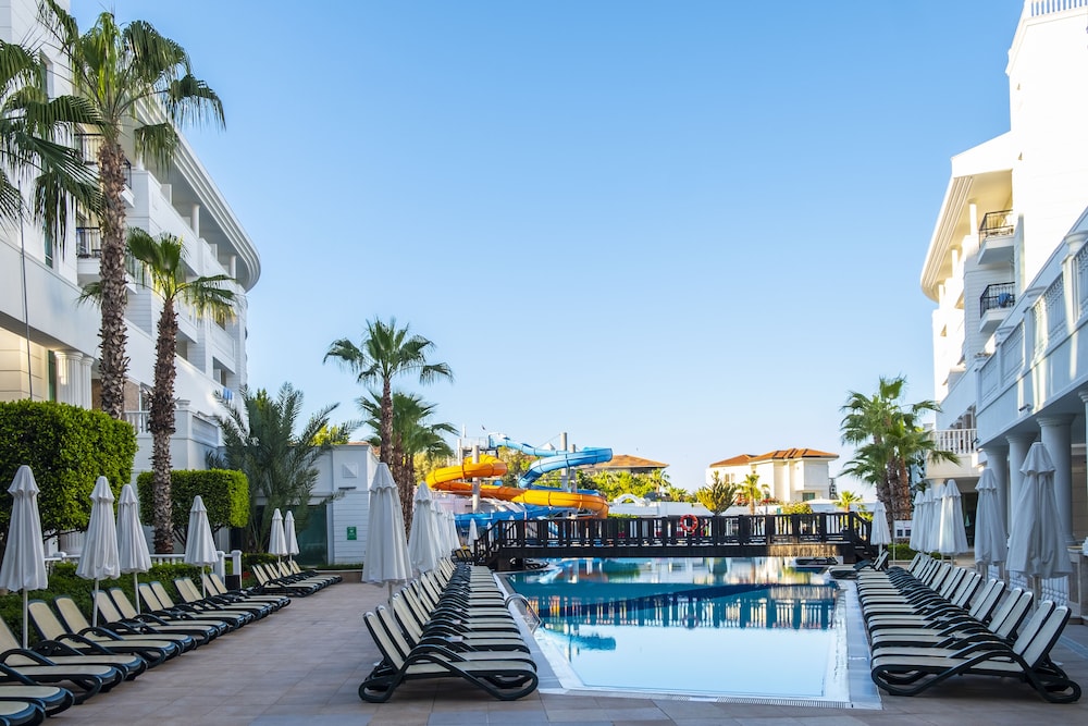 Alba Queen Hotel - Ultra All Inclusive — Swimming pool in Side