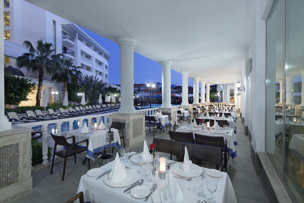 Alba Queen Hotel - Ultra All Inclusive — Restaurant & bars in Side
