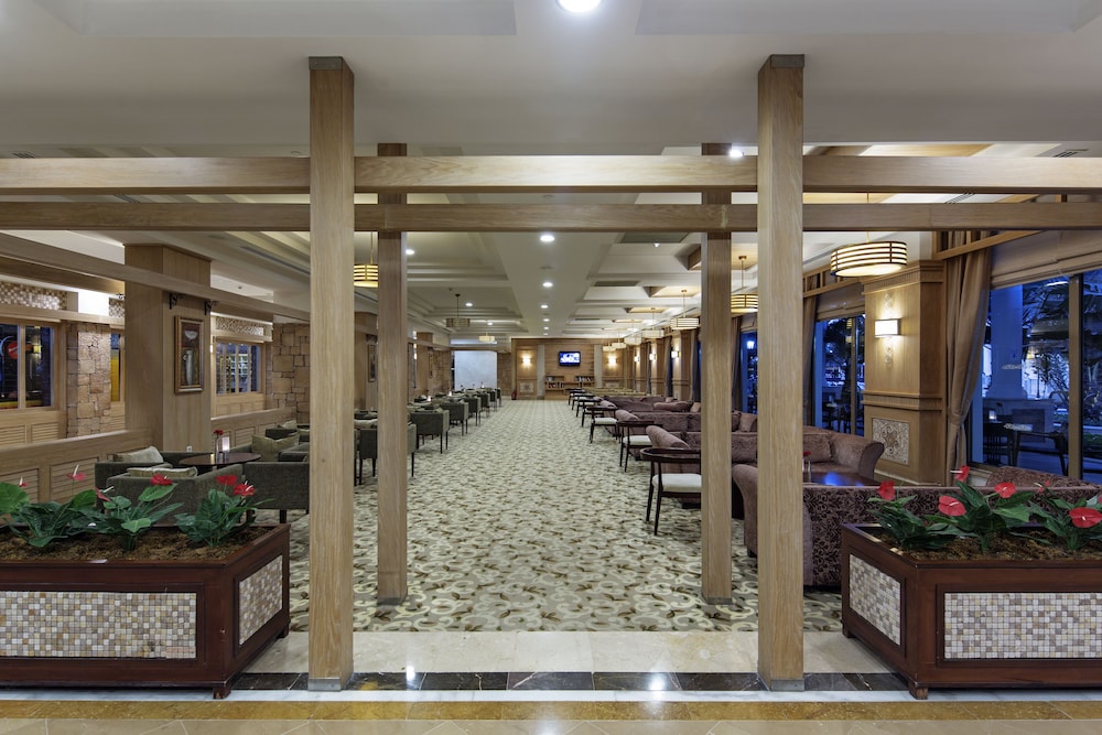 Alba Queen Hotel - Ultra All Inclusive — Restaurant & bars in Side