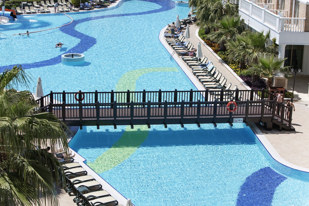 Alba Queen Hotel - Ultra All Inclusive — Swimming pool in Side