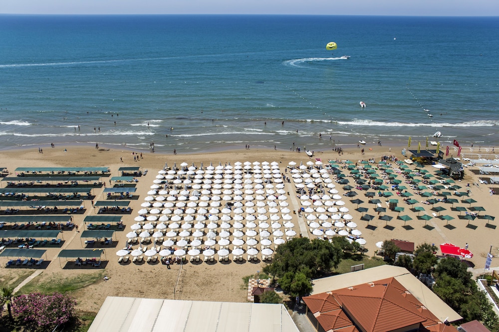 Alba Queen Hotel - Ultra All Inclusive — Beach in Side