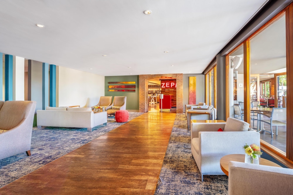 Sunsquare Cape Town Gardens — Restaurant & bars in Cape Town, Western Cape