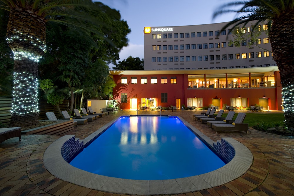 Sunsquare Cape Town Gardens — Swimming pool in Cape Town, Western Cape