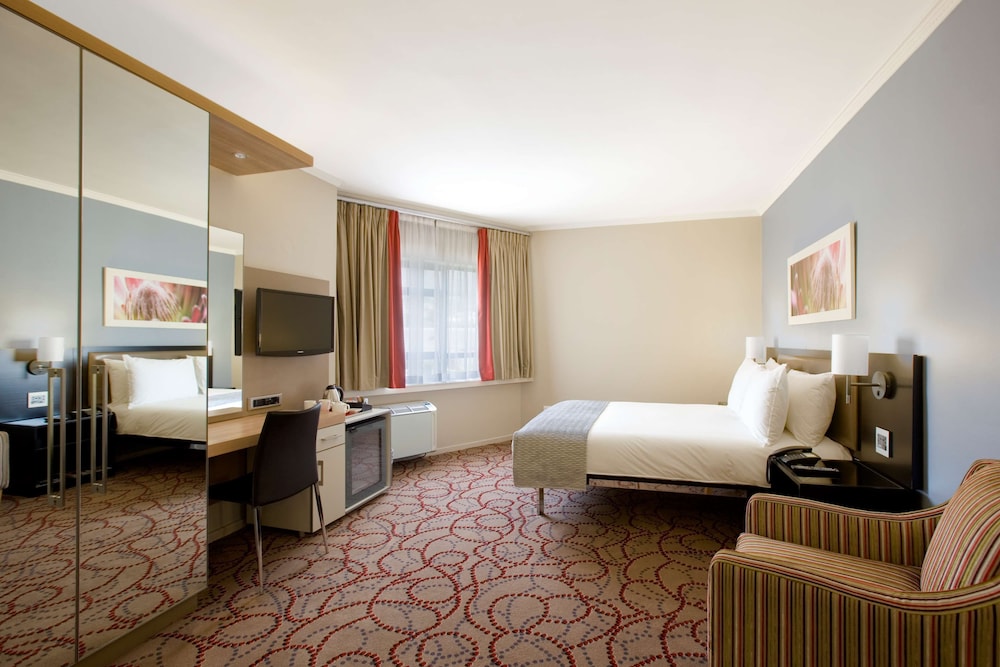 Sunsquare Cape Town Gardens — Hotel rooms in Cape Town, Western Cape