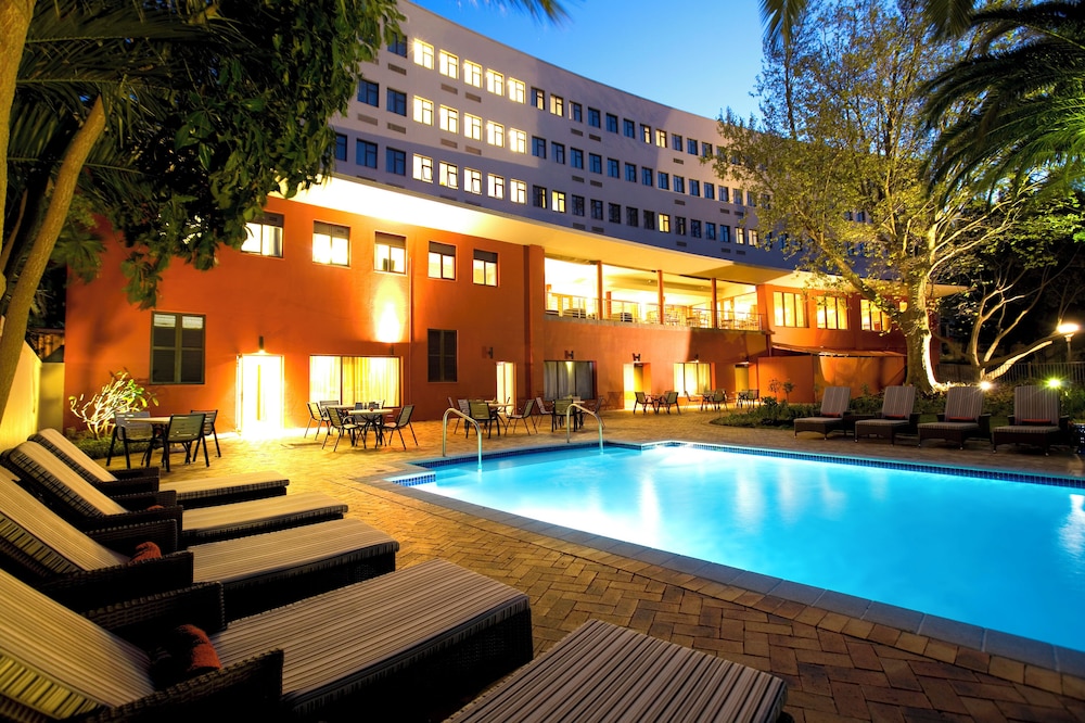 Sunsquare Cape Town Gardens — Swimming pool in Cape Town, Western Cape