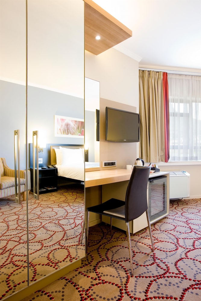 Sunsquare Cape Town Gardens — Hotel rooms in Cape Town, Western Cape