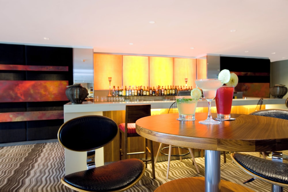 Sunsquare Cape Town Gardens — Restaurant & bars in Cape Town, Western Cape