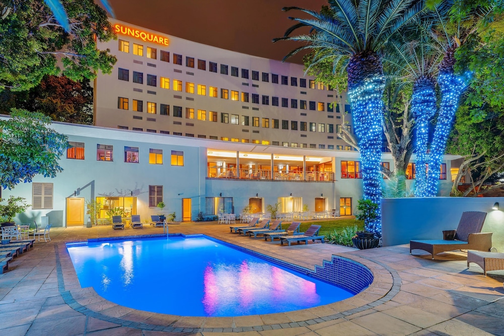 Sunsquare Cape Town Gardens — Hotel building in Cape Town, Western Cape